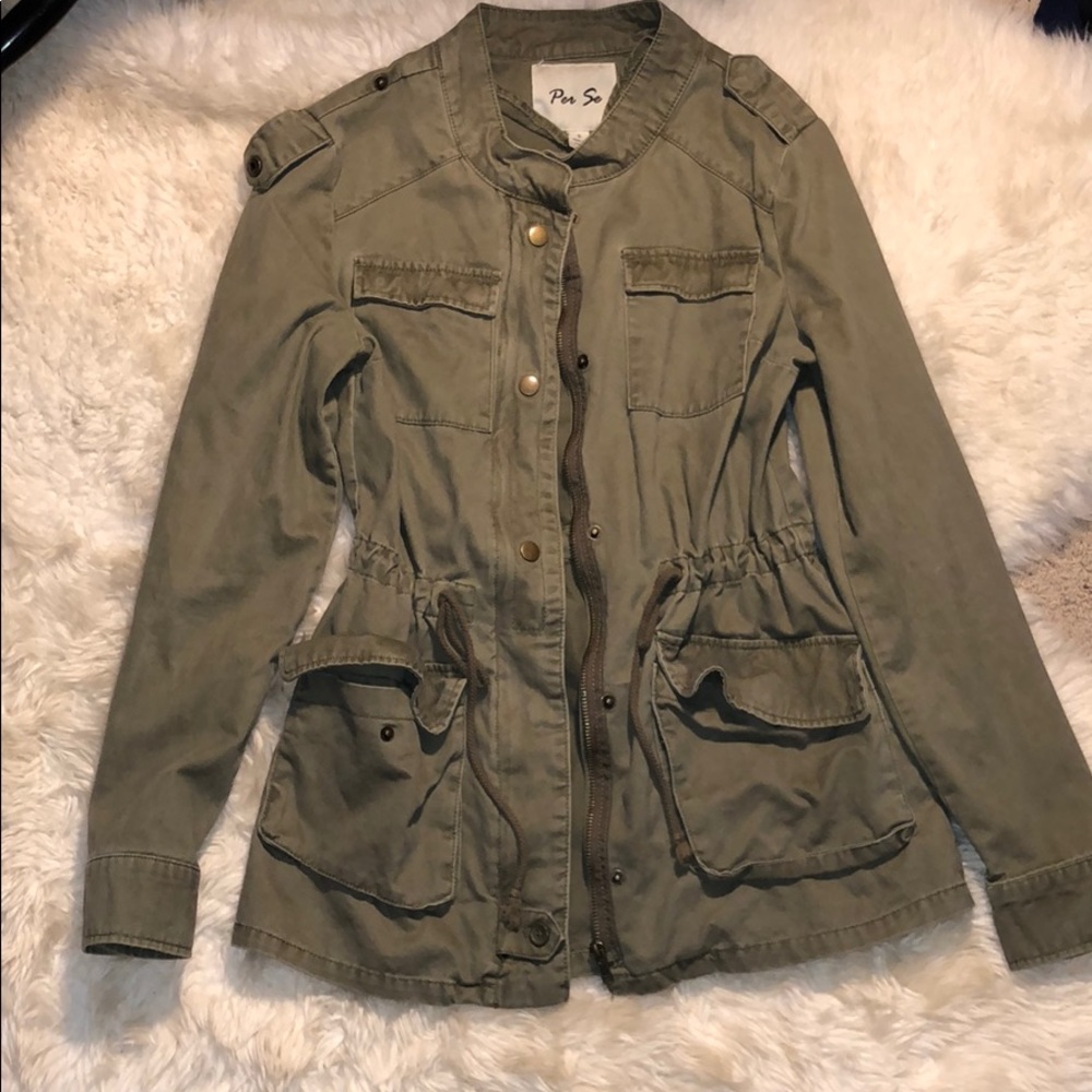 size small army green jacket